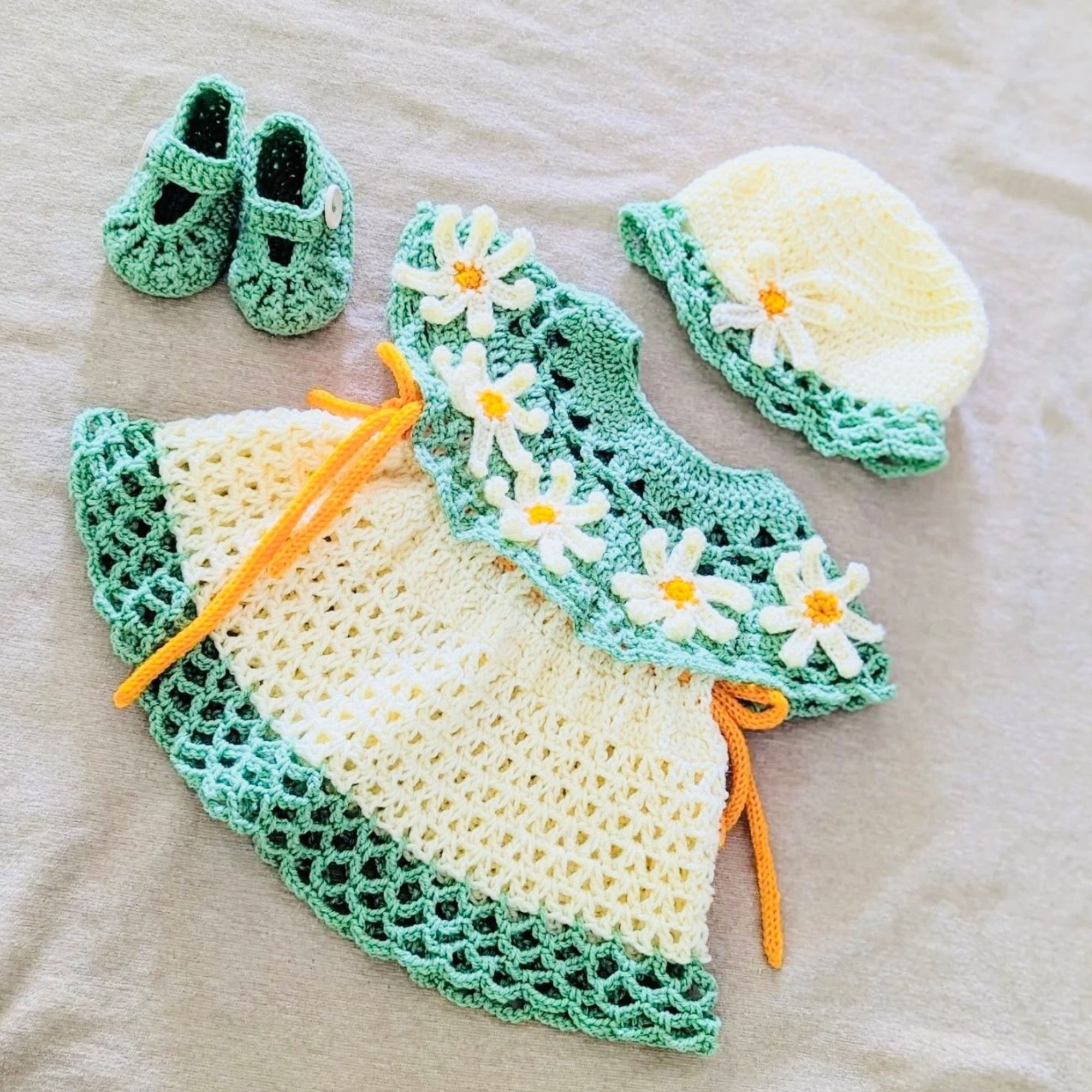 The Daisy Delight Baby Set