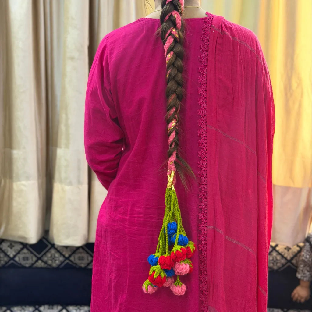 Phoolwari Crochet Paranda