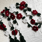 White Maroon Daisy Paranda
