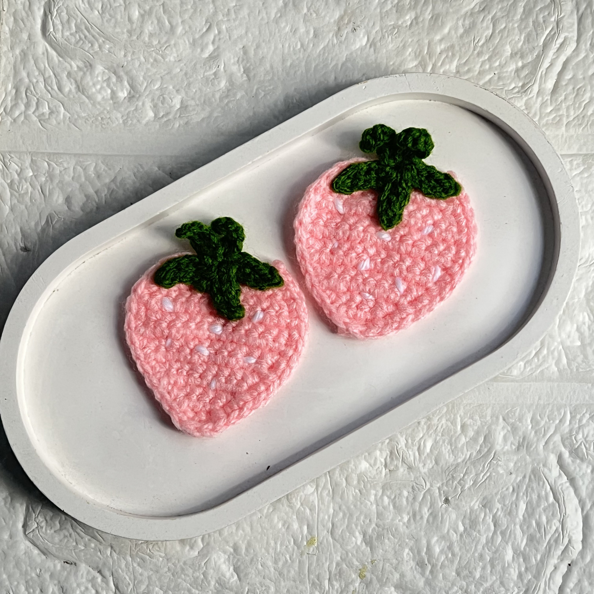 Berry Blush Strawberry Clips