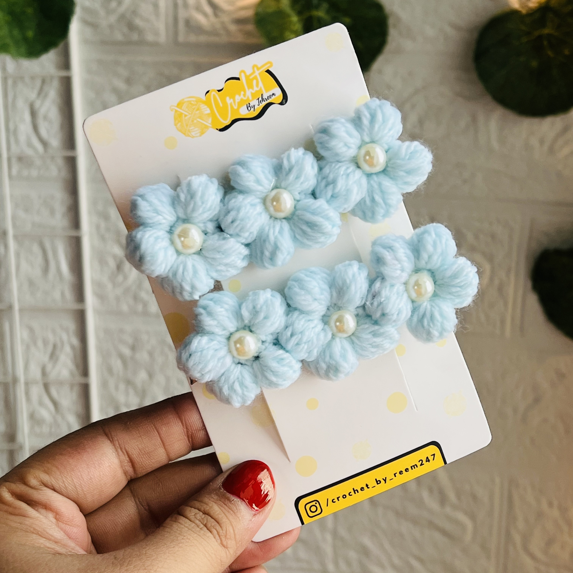 The Puff Flower Clips