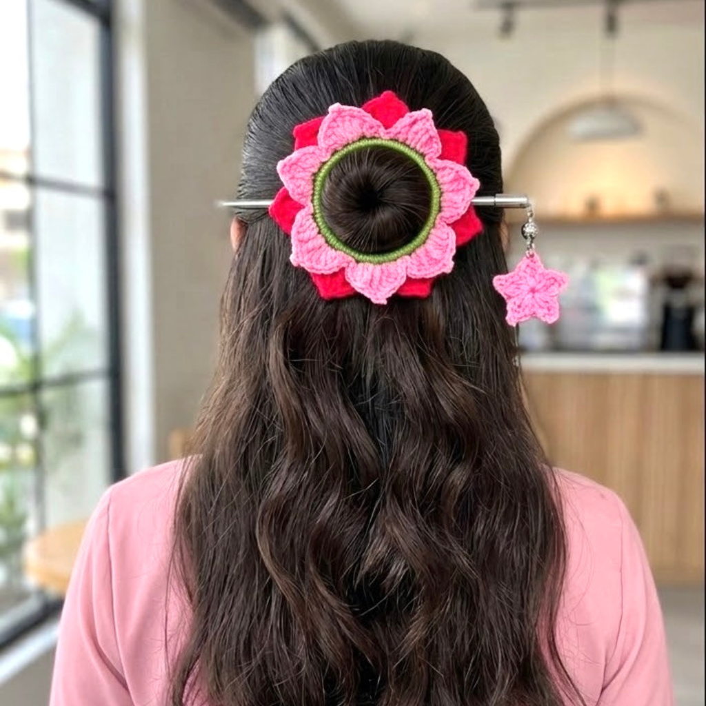 Lotus Bun Stick