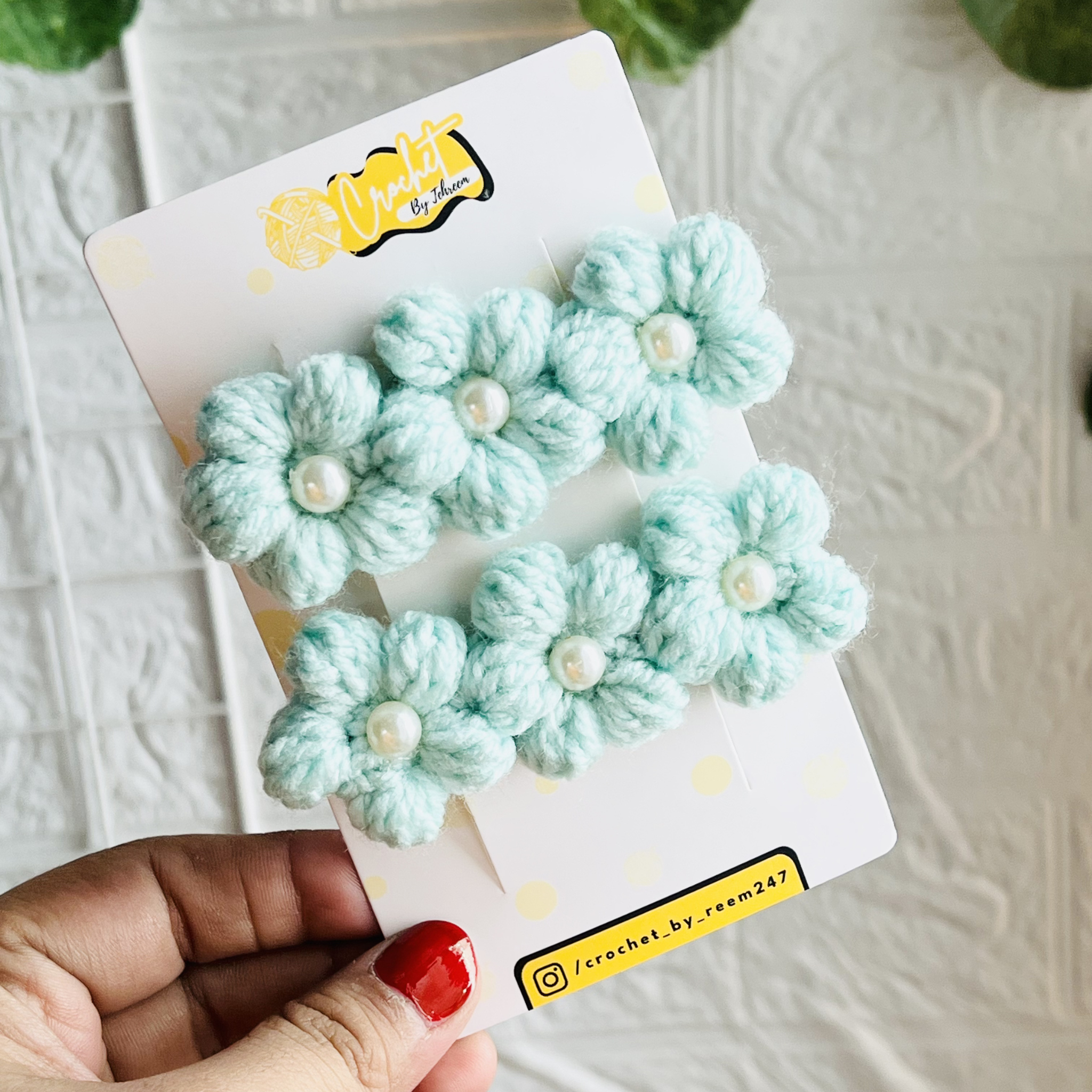 The Puff Flower Clips