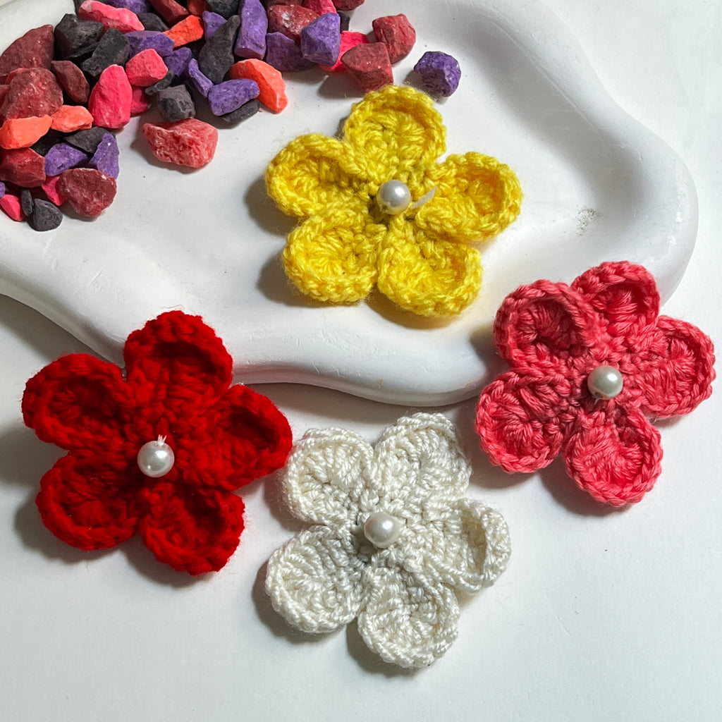 Pearl Centre Blossom Hair Clips
