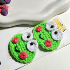 The Pondside Froggy Clips