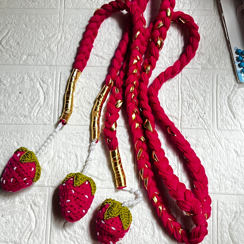 Crochet Strawberry Paranda
