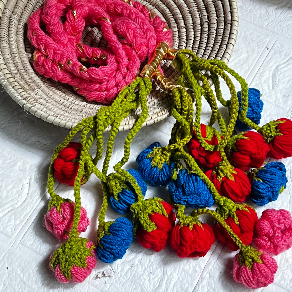 Phoolwari Crochet Paranda